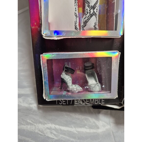 Rainbow Shadow High HEATHER GRAYSON Fashion Doll Series 1 - Picture 5 of 9